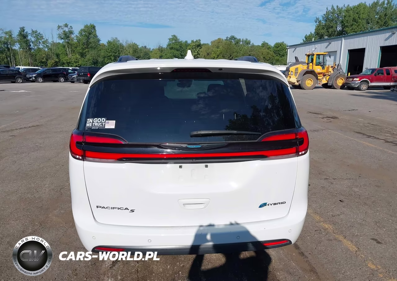2021 Chrysler Pacifica Hybrid Touring L VIN:2C4RC1L77MR575382 - 16