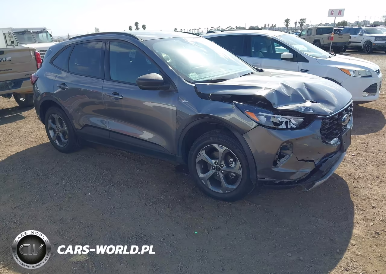 2025 Ford Escape St-Line – zdjęcie 1 z 16