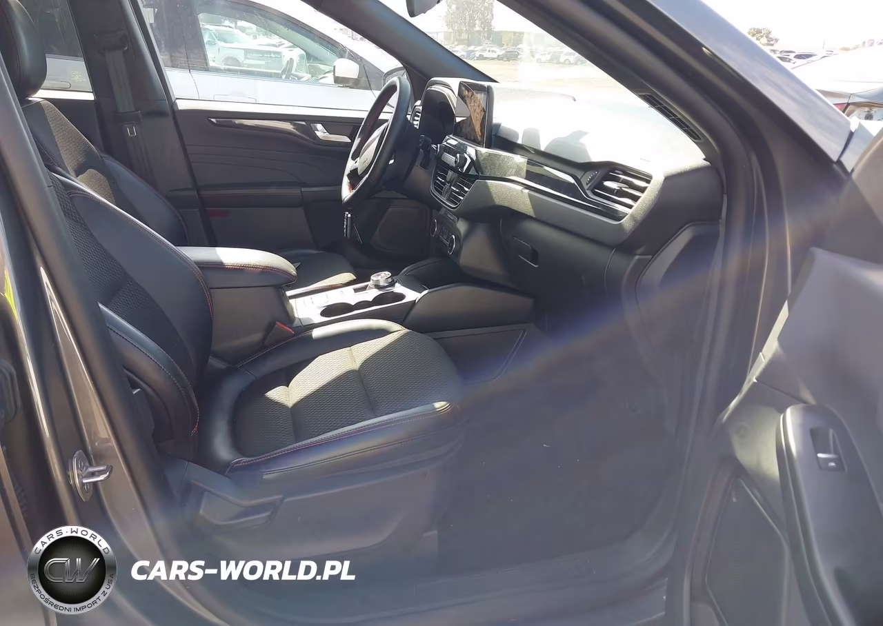 2025 Ford Escape St-Line VIN:1FMCU9MNXSUB35053 - 5