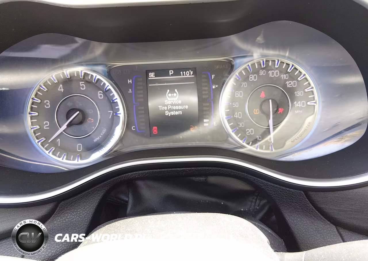 2015 Chrysler 200 Limited VIN:1C3CCCAB7FN596892 - 7