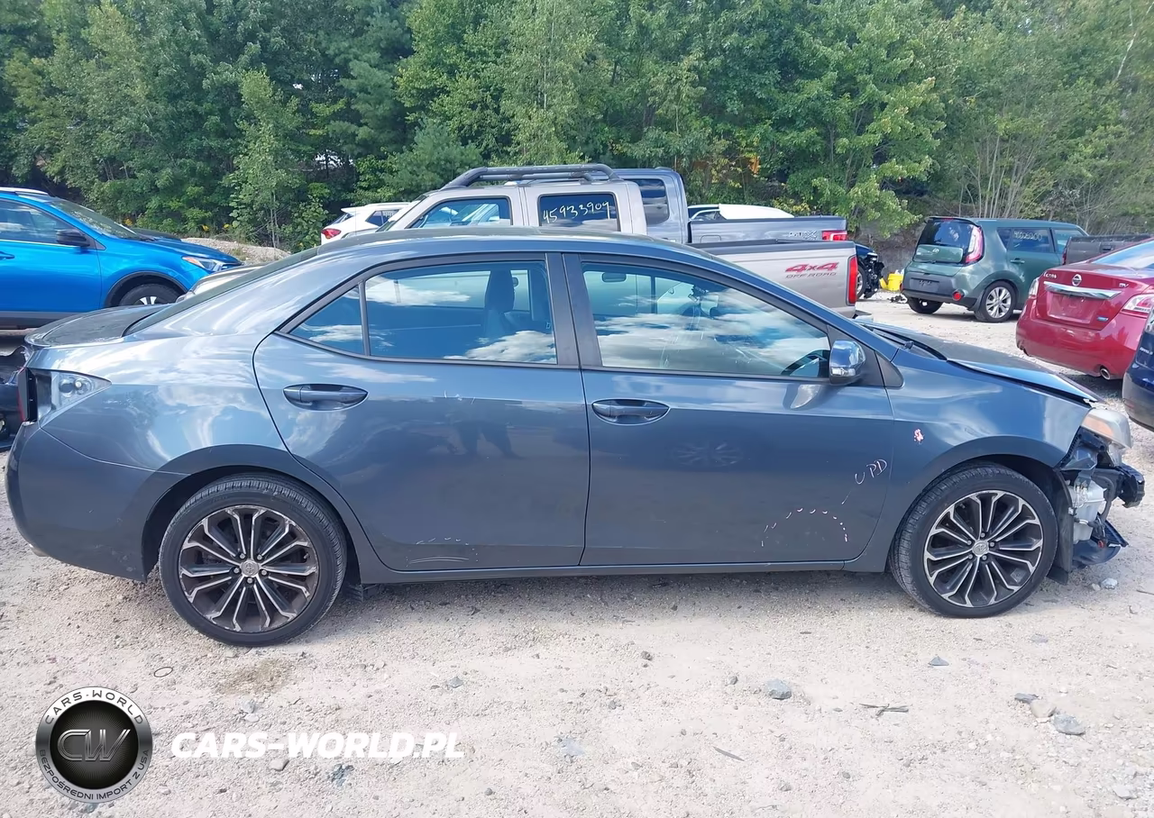 2015 Toyota Corolla S Plus VIN:2T1BURHE2FC260822 - 13