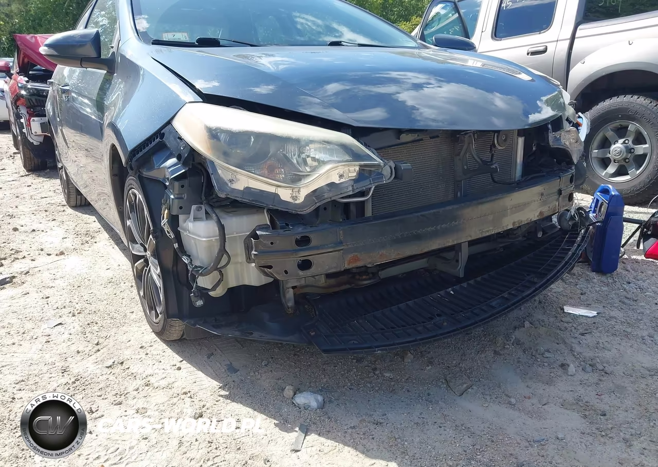 2015 Toyota Corolla S Plus VIN:2T1BURHE2FC260822 - 17