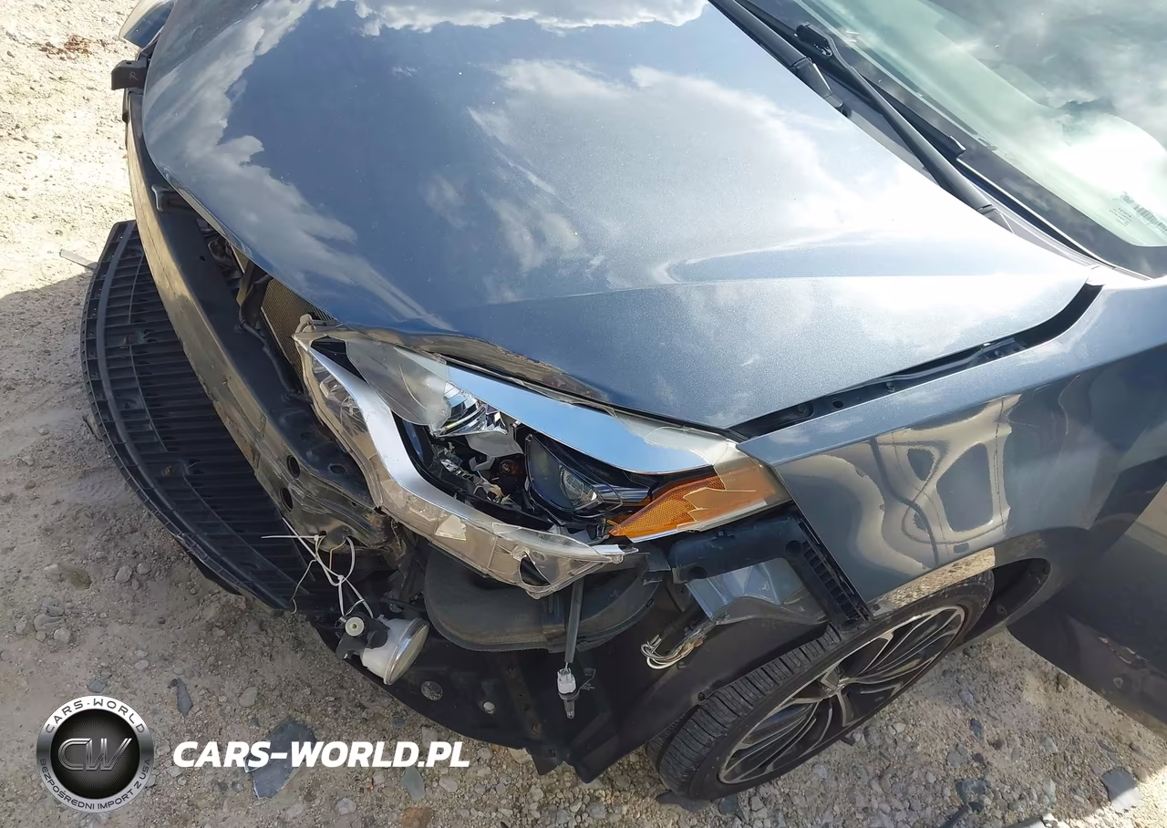 2015 Toyota Corolla S Plus VIN:2T1BURHE2FC260822 - 19