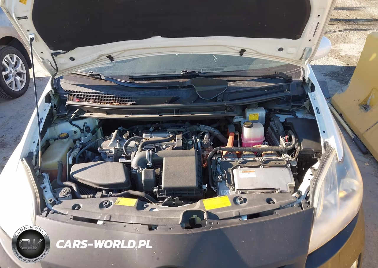 2011 Toyota Prius Two VIN:JTDKN3DUXB5363789 - 10