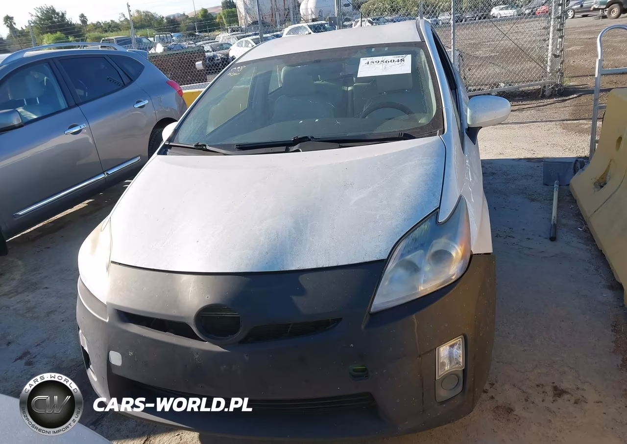 2011 Toyota Prius Two VIN:JTDKN3DUXB5363789 - 12