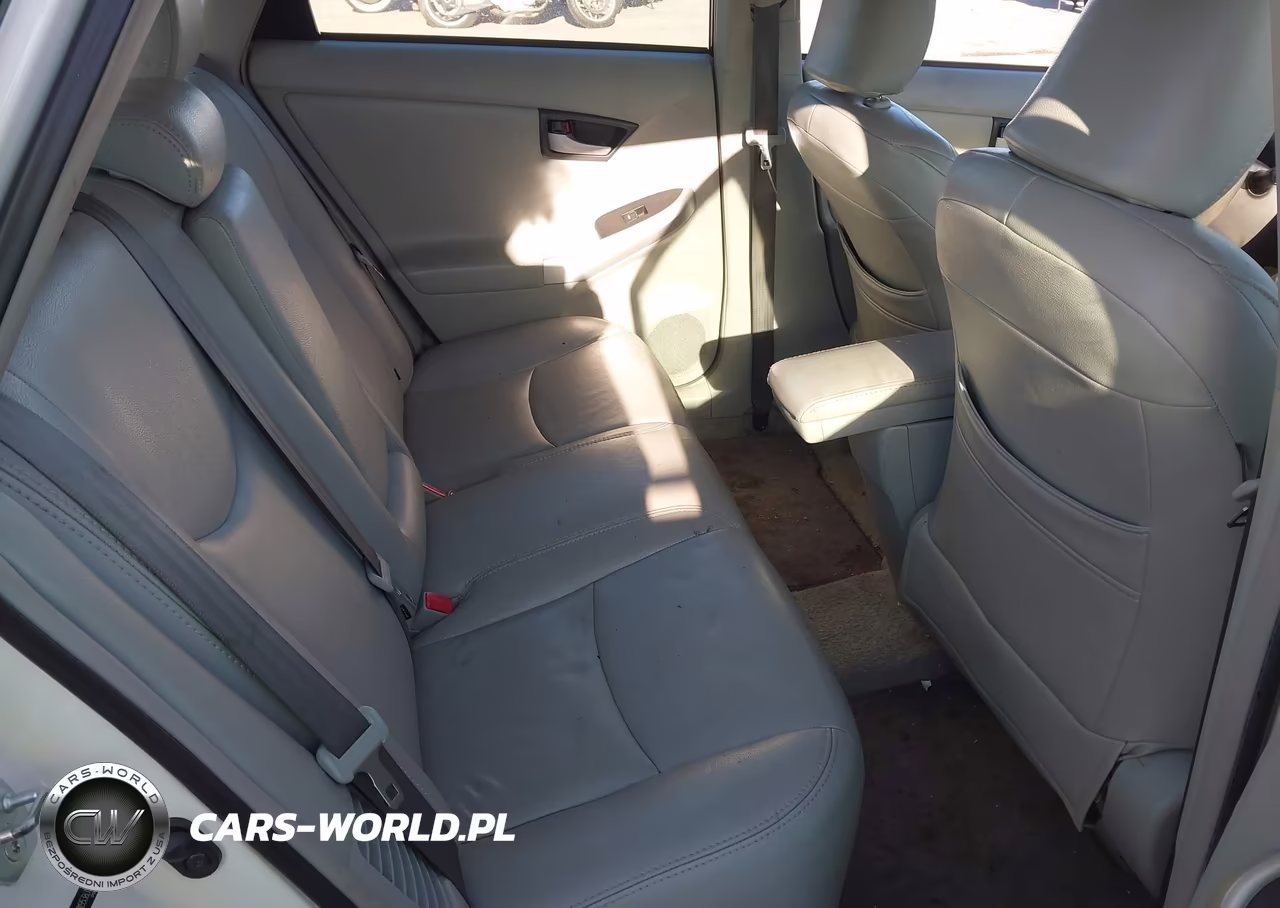 2011 Toyota Prius Two VIN:JTDKN3DUXB5363789 - 8