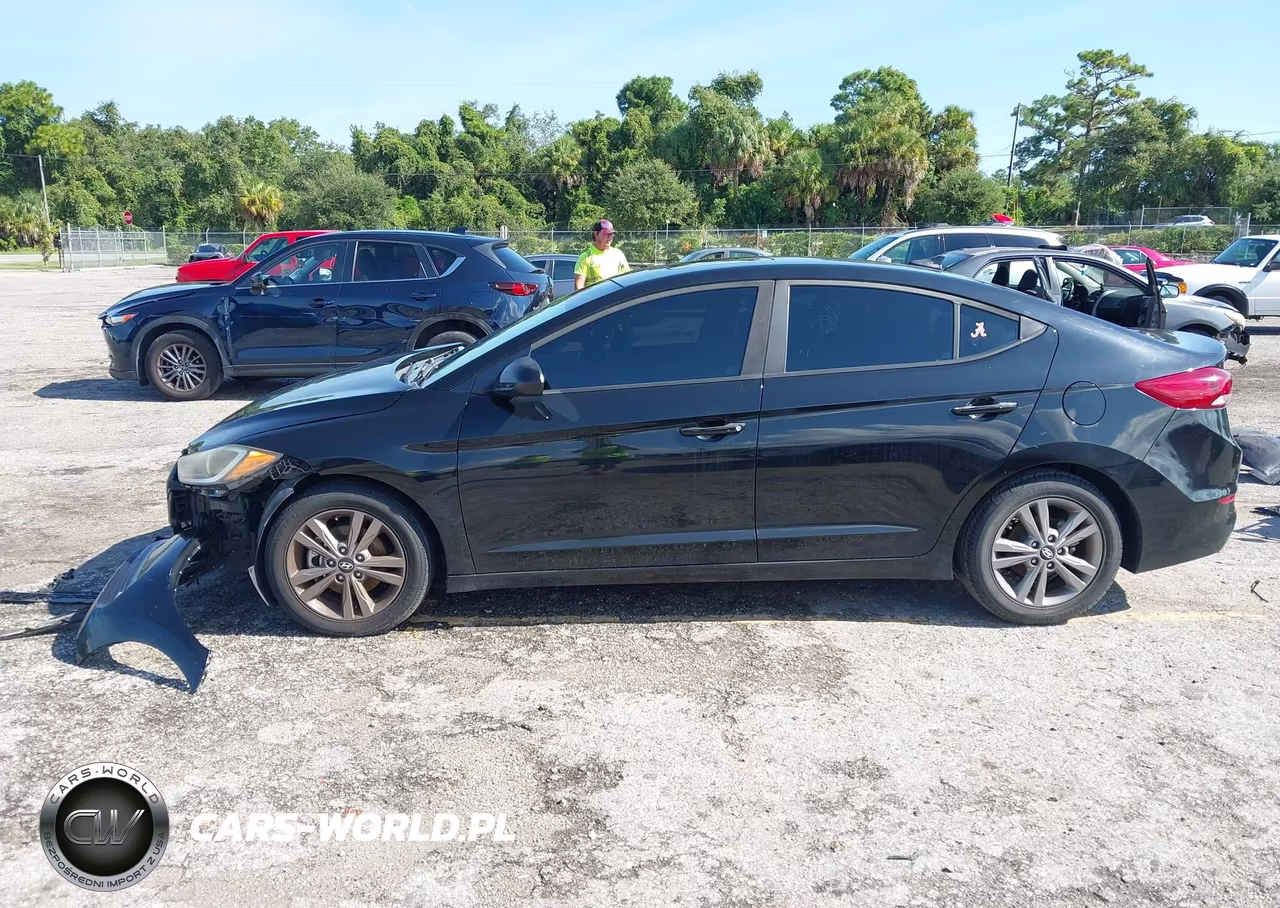 2018 Hyundai Elantra Value Edition VIN:KMHD84LF7JU523359 - 14