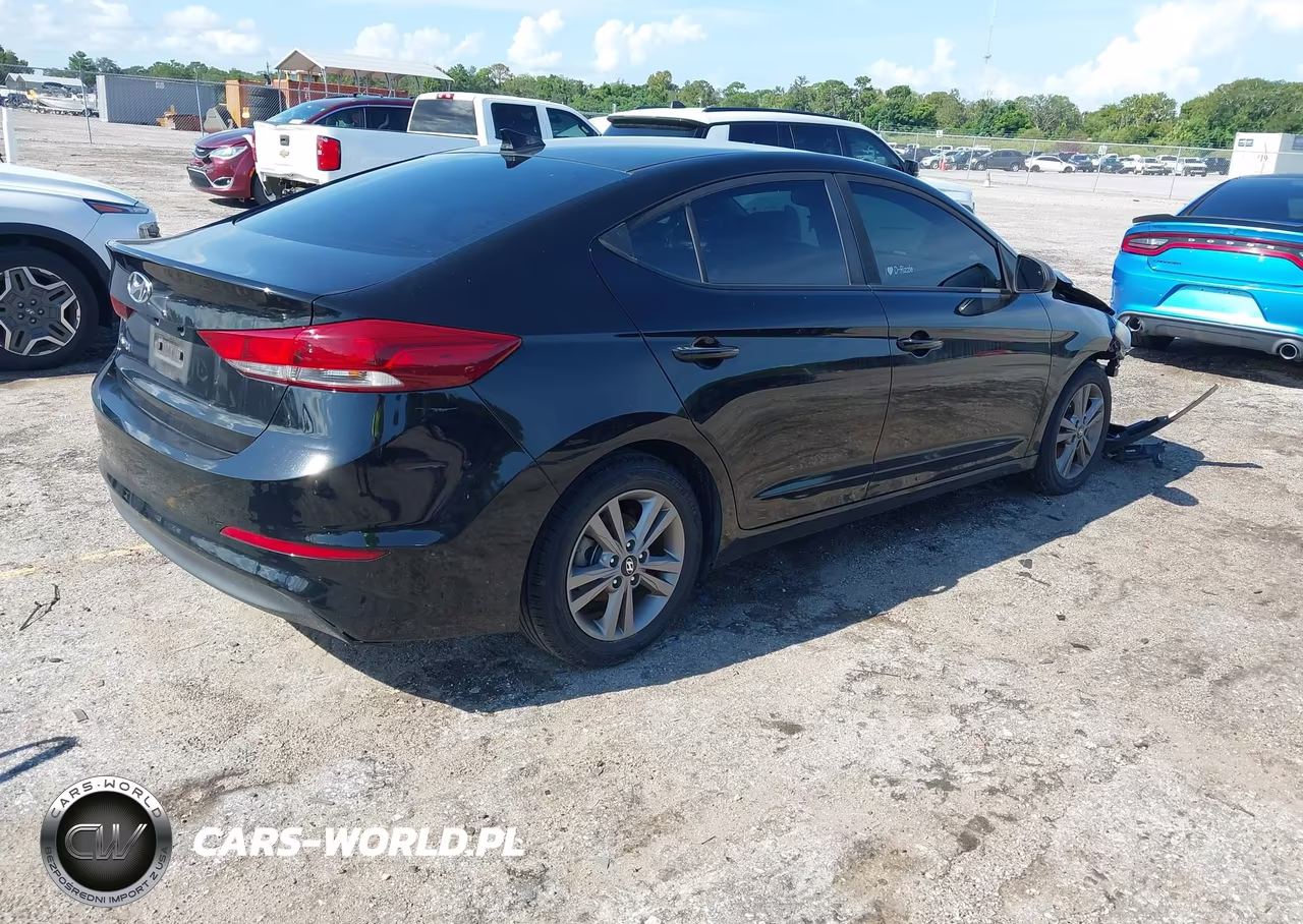 2018 Hyundai Elantra Value Edition VIN:KMHD84LF7JU523359 - 4