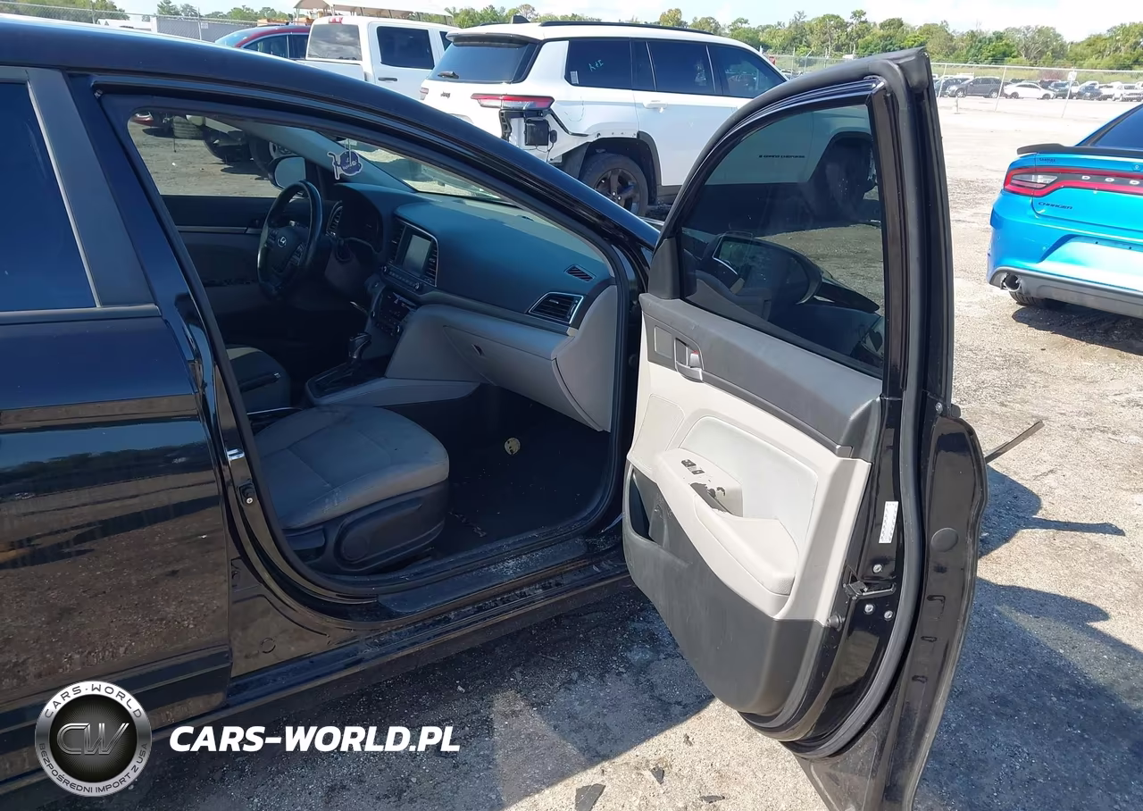 2018 Hyundai Elantra Value Edition VIN:KMHD84LF7JU523359 - 5