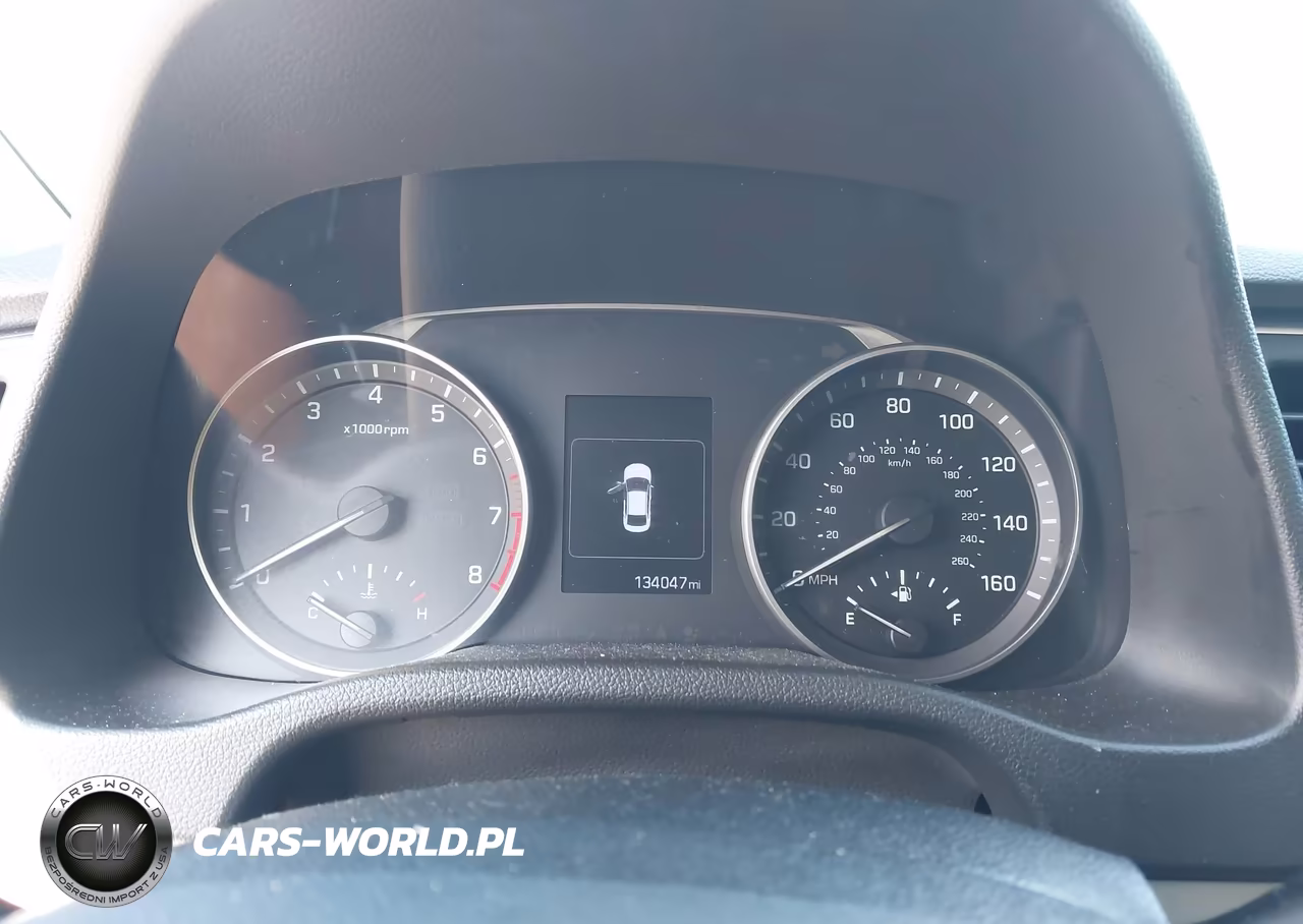 2018 Hyundai Elantra Value Edition VIN:KMHD84LF7JU523359 - 7