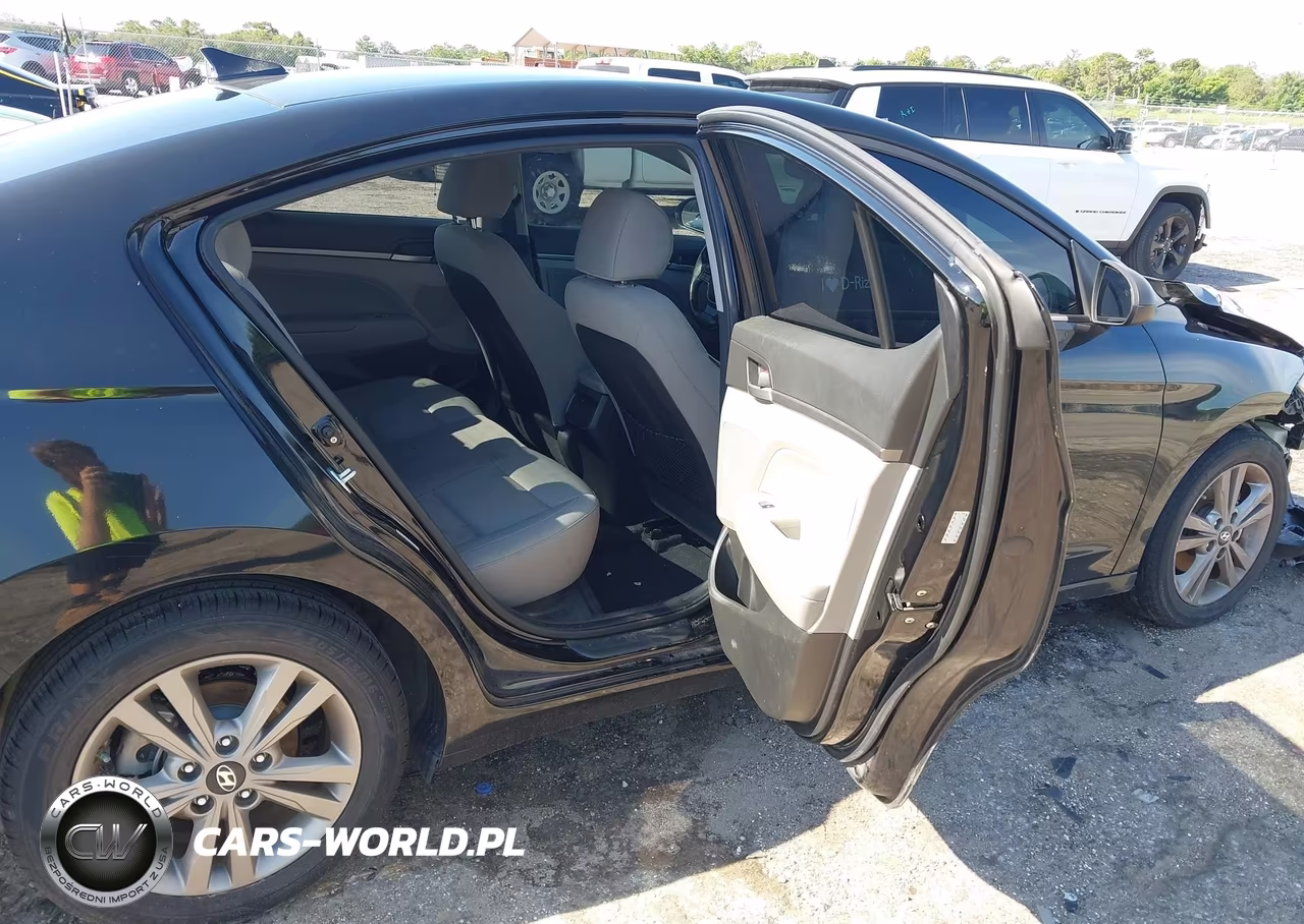 2018 Hyundai Elantra Value Edition VIN:KMHD84LF7JU523359 - 8