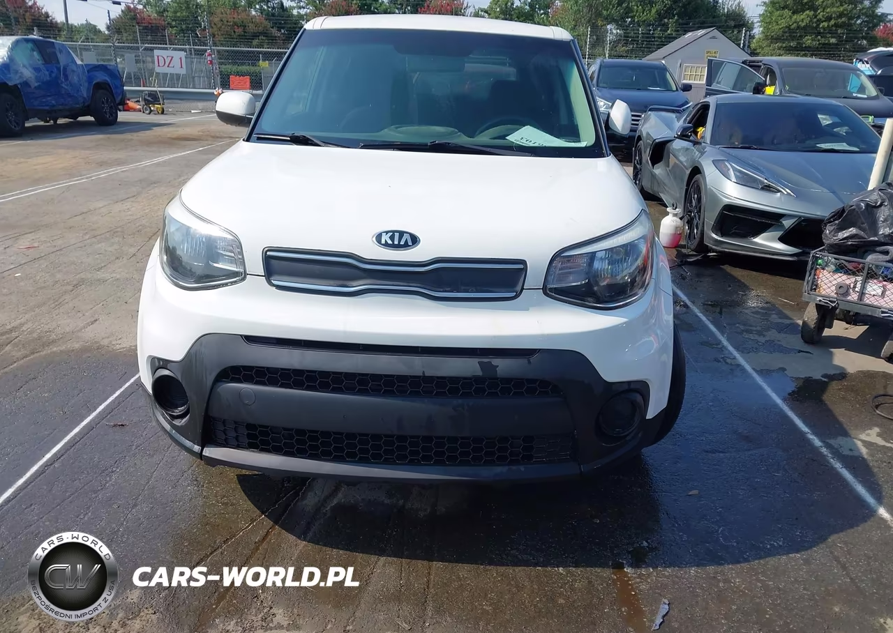 2018 Kia Soul VIN:KNDJN2A22J7523188 - 12