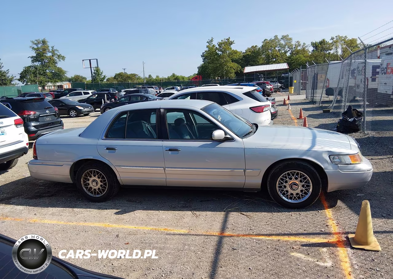 2001 Mercury Grand Marquis Gs VIN:2MEFM74WX1X641969 - 13
