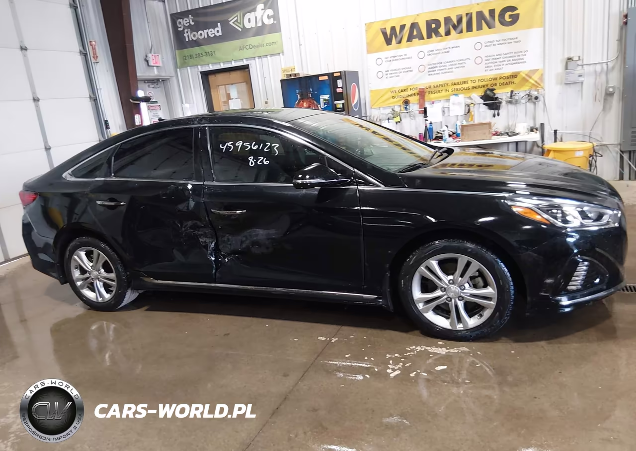2018 Hyundai Sonata Sport VIN:5NPE34AF1JH672550 - 13