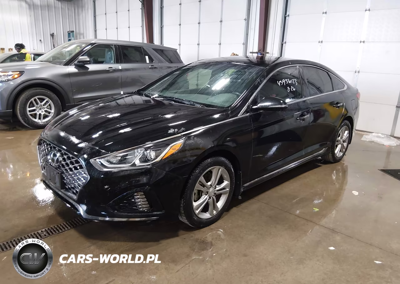 2018 Hyundai Sonata Sport VIN:5NPE34AF1JH672550 - 2