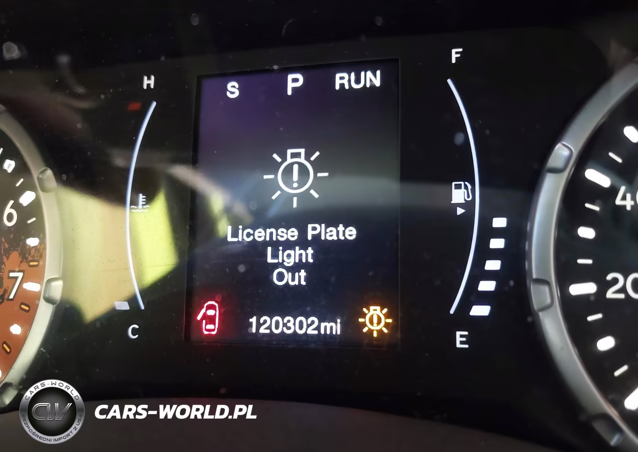 2018 Jeep Renegade Latitude 4X4 VIN:ZACCJBBB4JPH39923 - 16