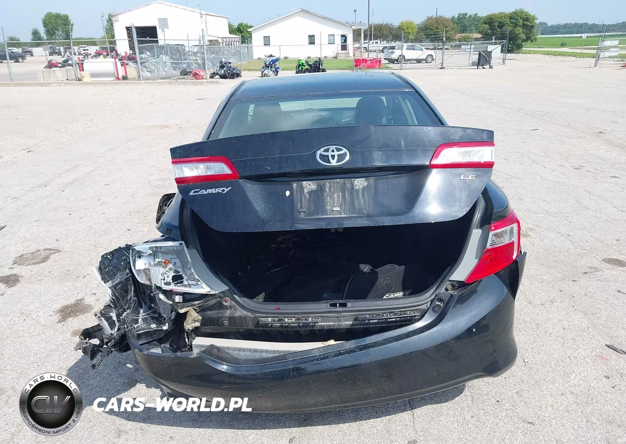 2013 Toyota Camry Le VIN:4T4BF1FK5DR299796 - 17