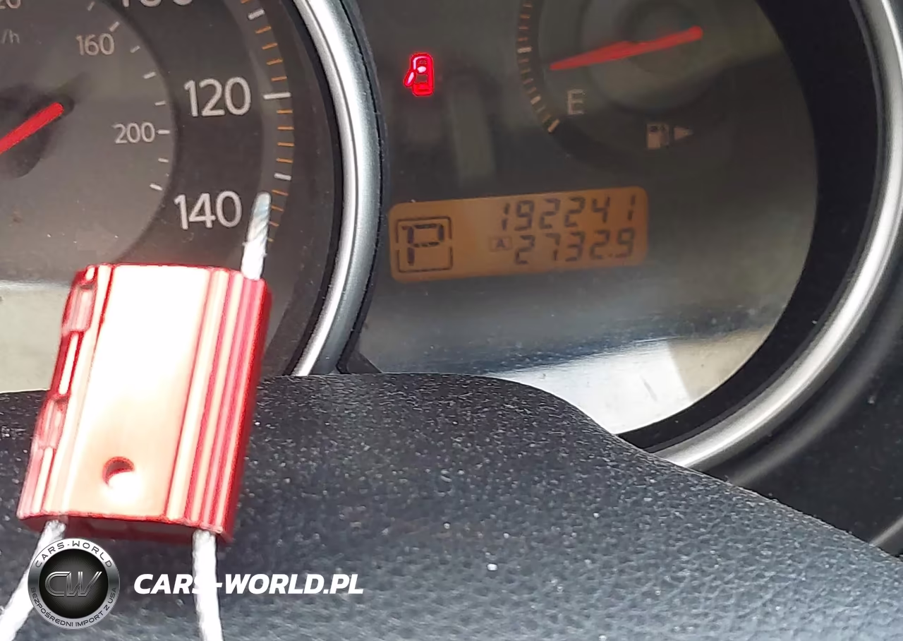 2009 Nissan Versa 1.8Sl VIN:3N1BC11E79L351975 - 15