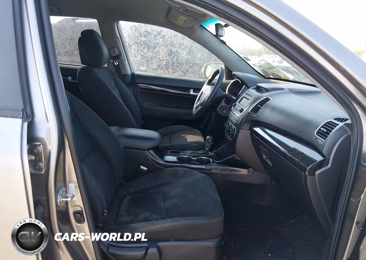 2014 Kia Sorento Lx VIN:5XYKT3A64EG494224 - 5