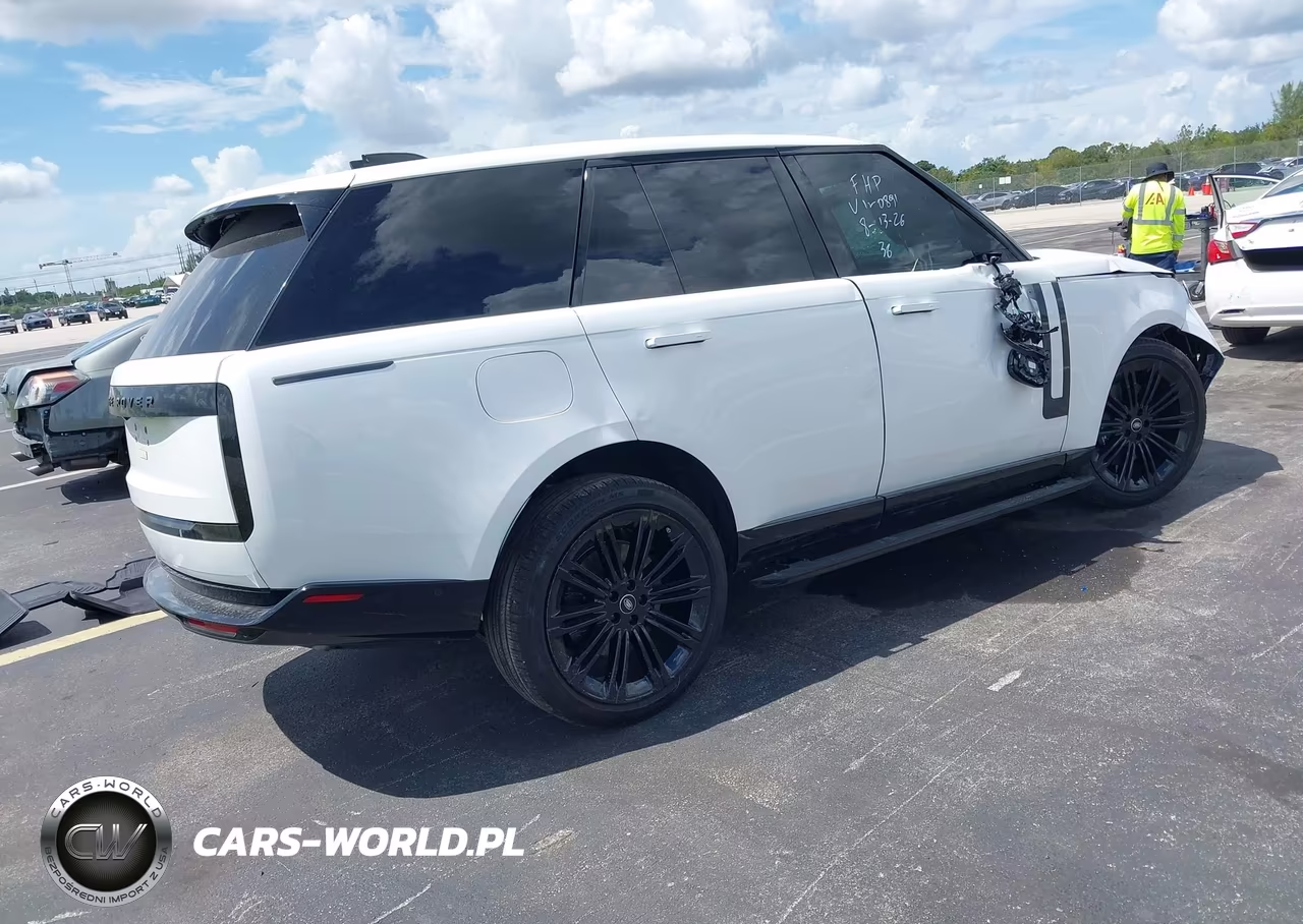 2025 Land Rover Range Rover P530 Se VIN:SALKP9E96SA300891 - 4