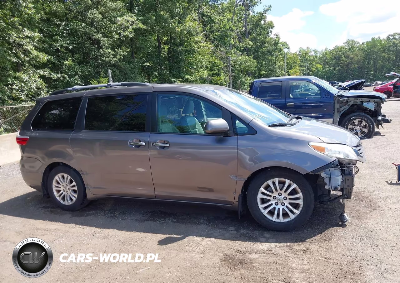2016 Toyota Sienna Xle 8 Passenger VIN:5TDYK3DC3GS729264 - 14