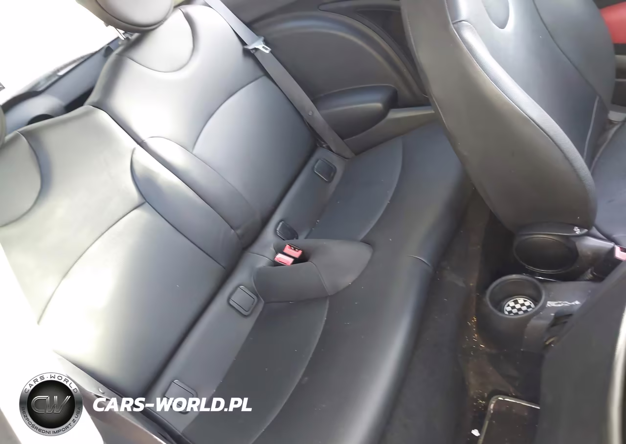 2012 Mini Cooper VIN:WMWSU3C5XCT256068 - 8