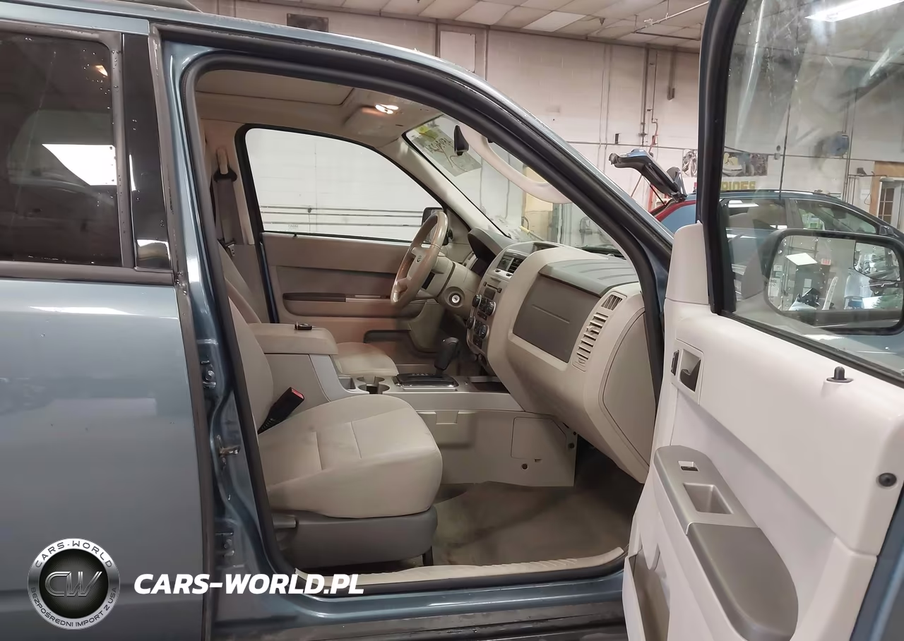 2010 Ford Escape Xlt VIN:1FMCU9DGXAKB54570 - 5