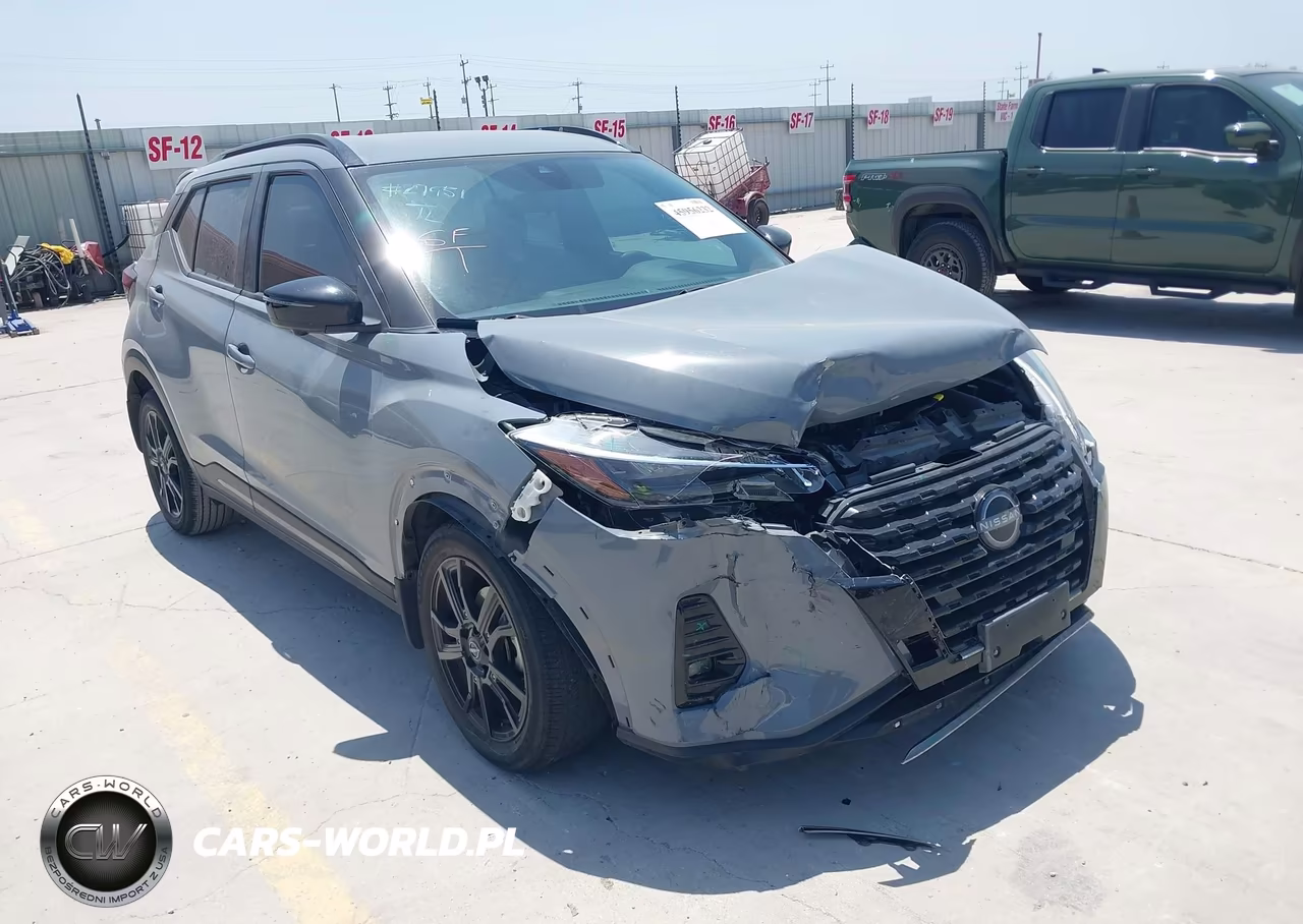 2023 Nissan Kicks Sr Xtronic Cvt