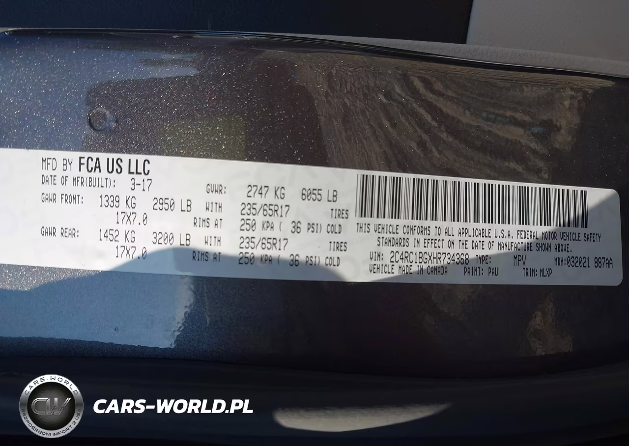 2017 Chrysler Pacifica Touring-L VIN:2C4RC1BGXHR734368 - 9