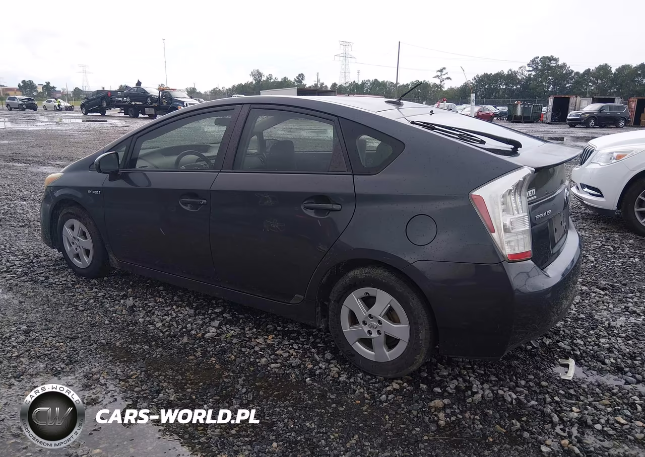 2011 Toyota Prius Two VIN:JTDKN3DU3B5366002 - 3