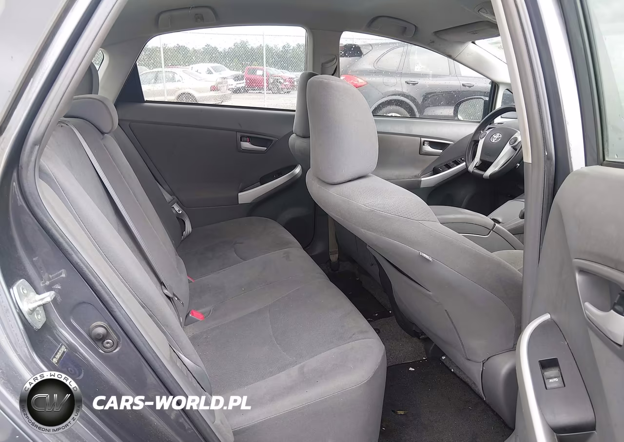 2011 Toyota Prius Two VIN:JTDKN3DU3B5366002 - 8