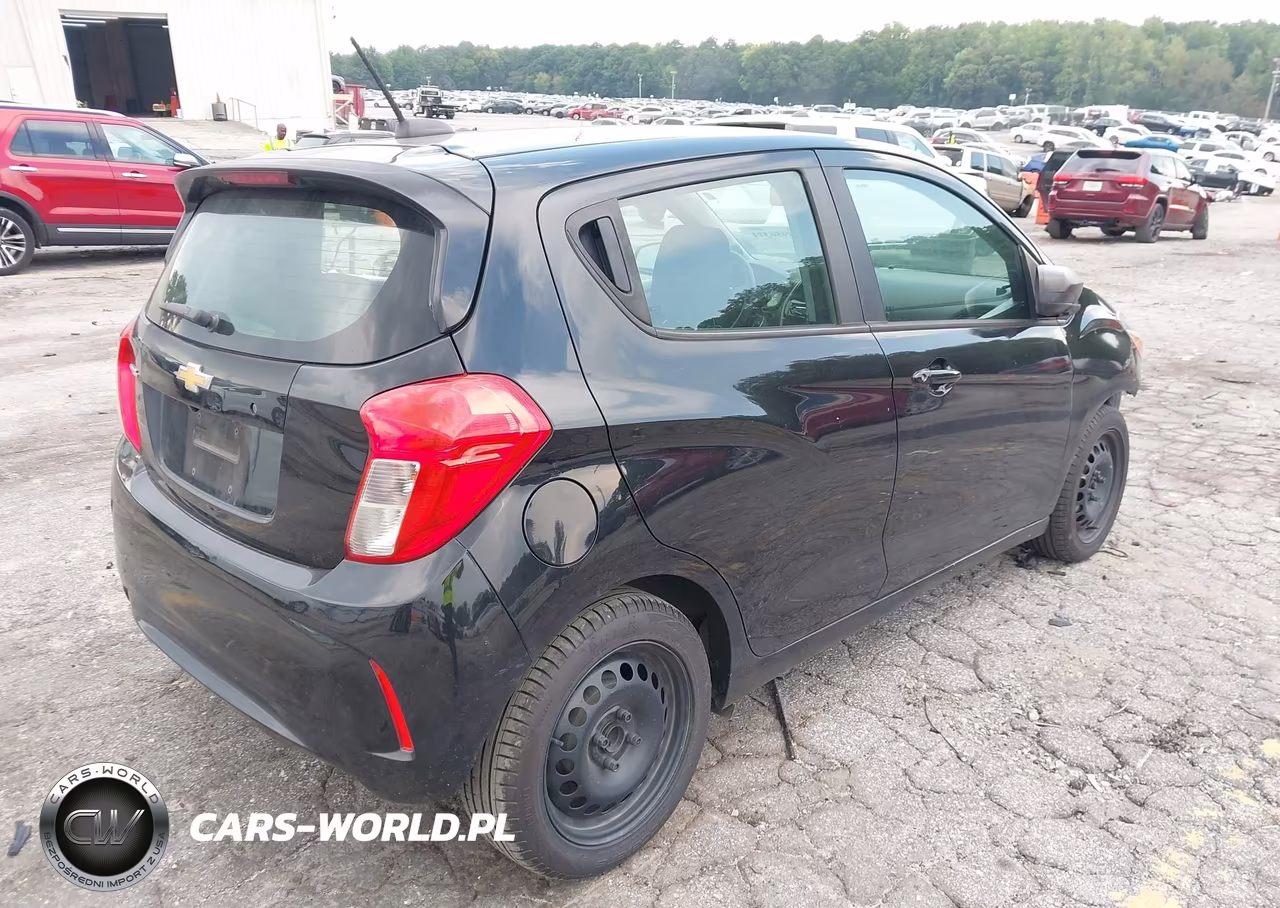 2017 Chevrolet Spark Ls Cvt VIN:KL8CB6SA1HC832580 - 4