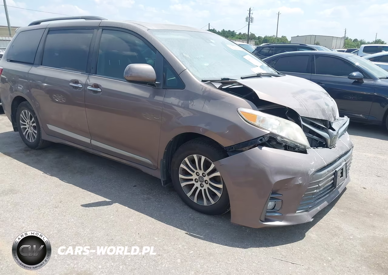 2019 Toyota Sienna Xle 8 Passenger