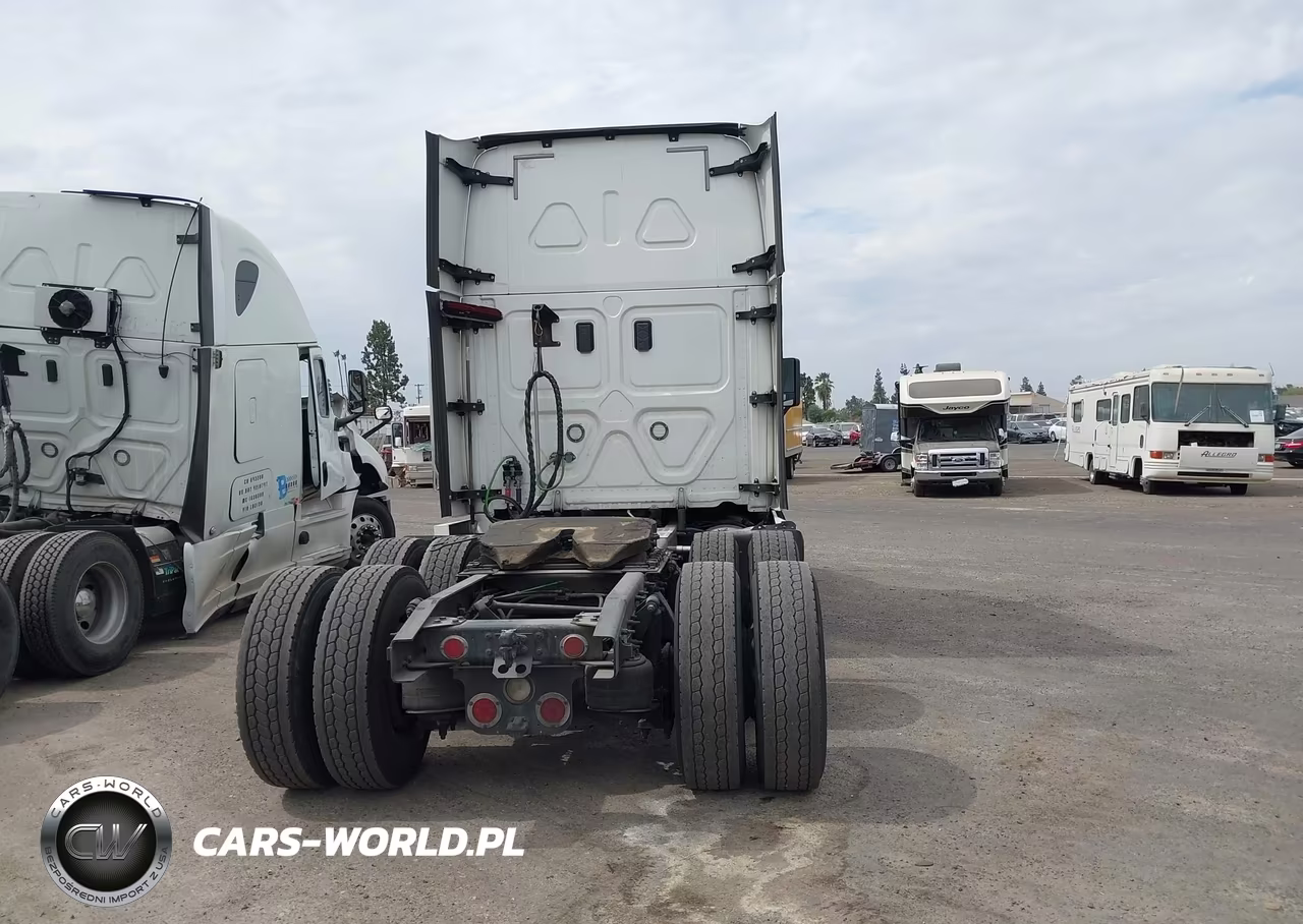 2017 Freightliner Cascadia 125 VIN:1FUJGLDR6HLJG1932 - 8