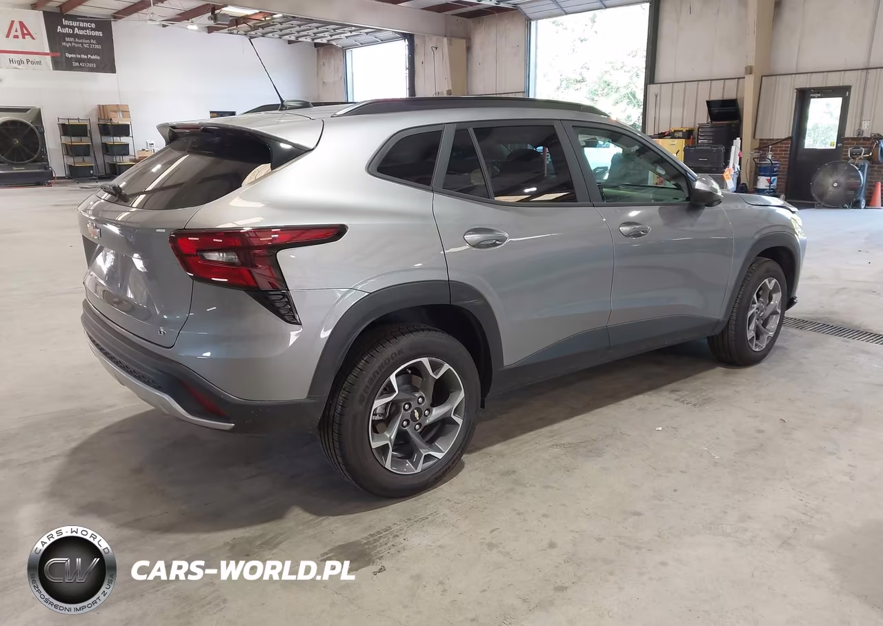 2026 Chevrolet Trax Fwd Lt VIN:KL77LHEP6TC115843 - 4