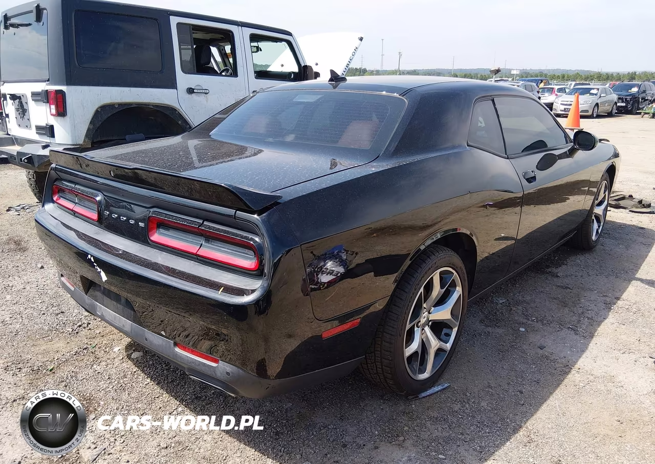 2015 Dodge Challenger Sxt Plus VIN:2C3CDZBG3FH706808 - 4