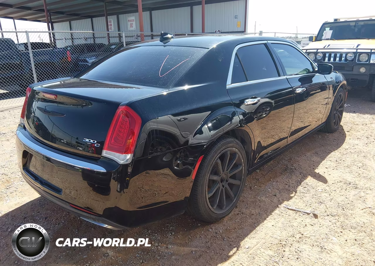 2015 Chrysler 300C VIN:2C3CCAEG1FH876830 - 4