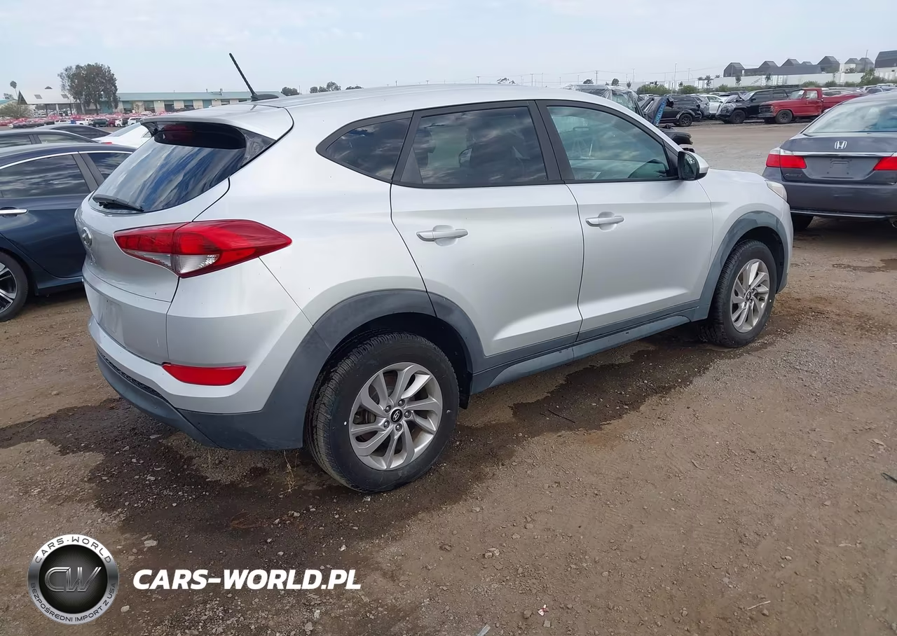 2017 Hyundai Tucson Se VIN:KM8J23A46HU297728 - 4