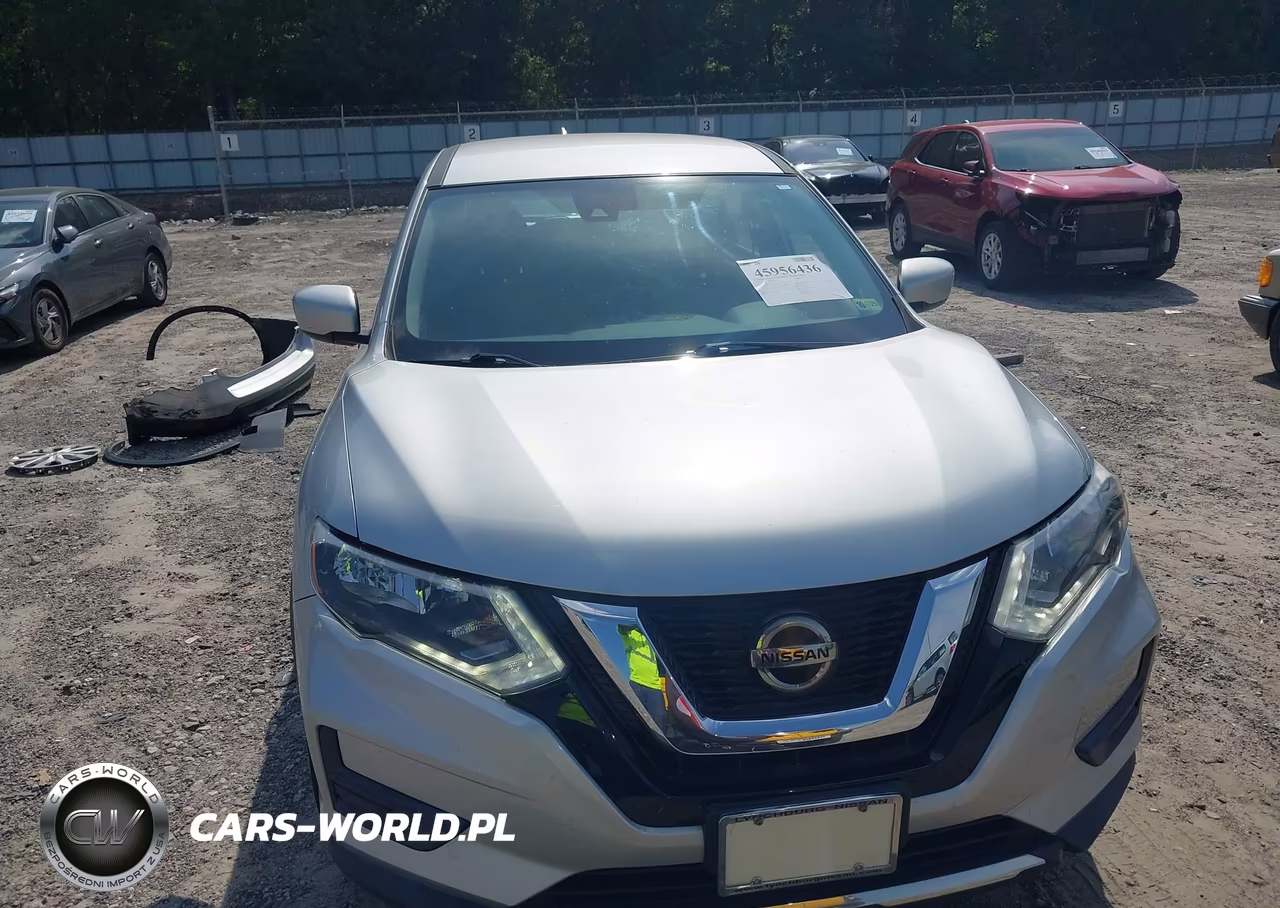 2019 Nissan Rogue S VIN:5N1AT2MV0KC786053 - 13