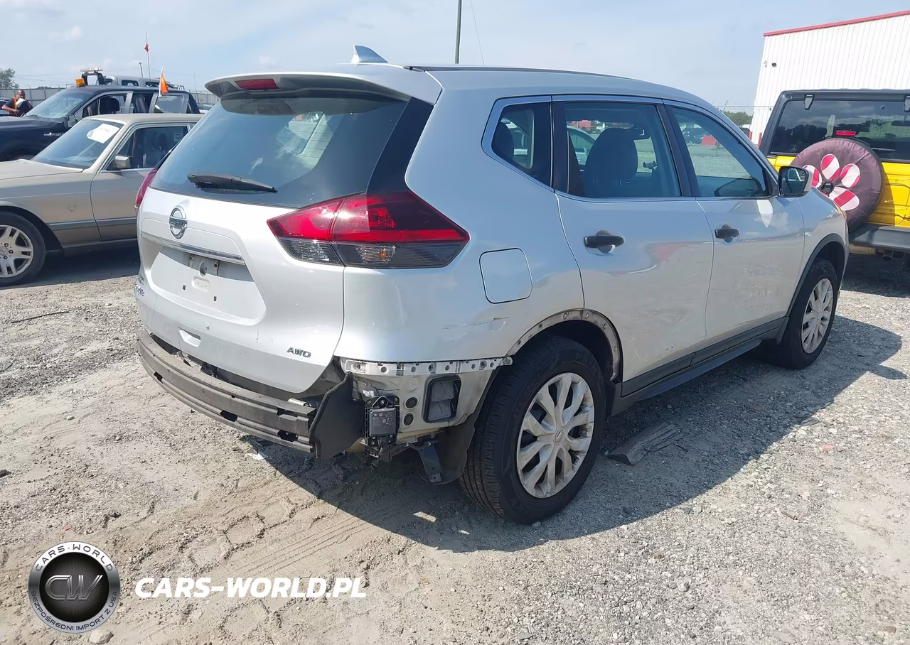 2019 Nissan Rogue S VIN:5N1AT2MV0KC786053 - 4