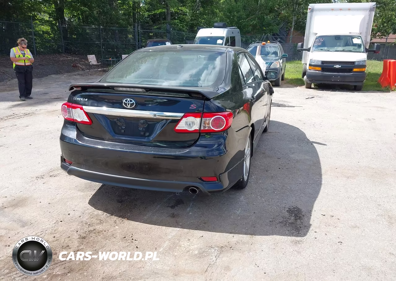 2013 Toyota Corolla S VIN:2T1BU4EE9DC986696 - 4