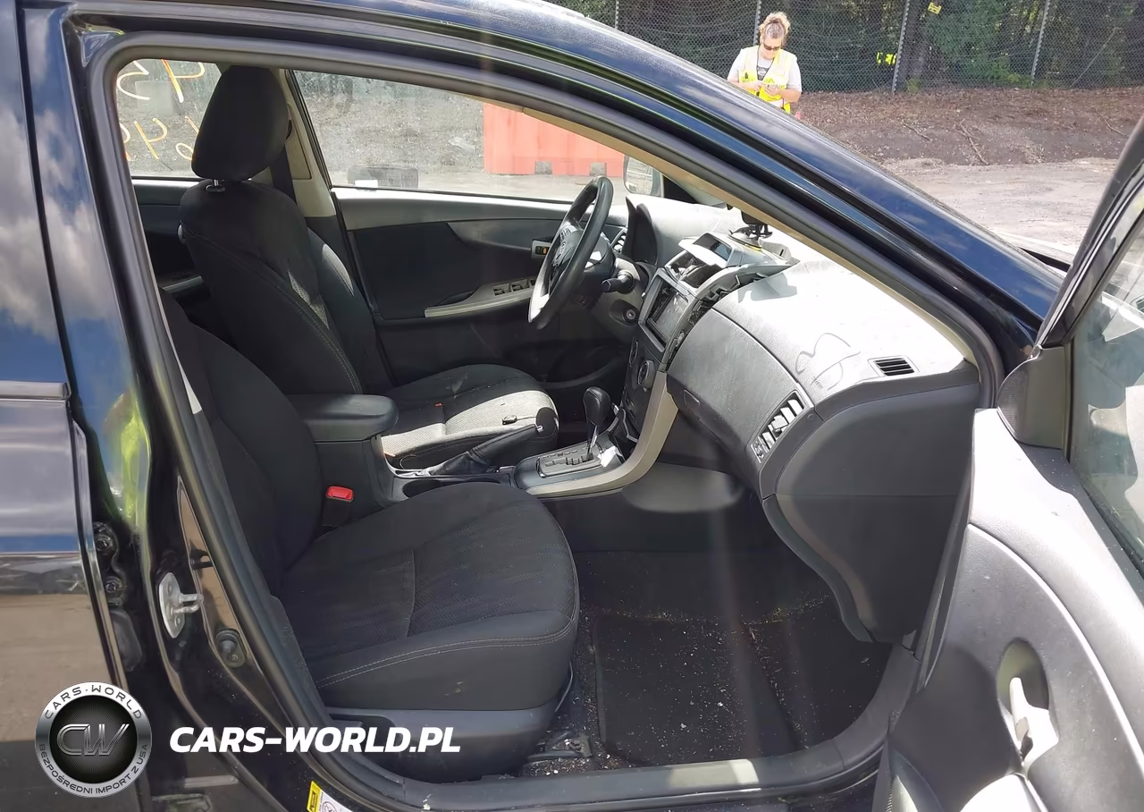 2013 Toyota Corolla S VIN:2T1BU4EE9DC986696 - 5
