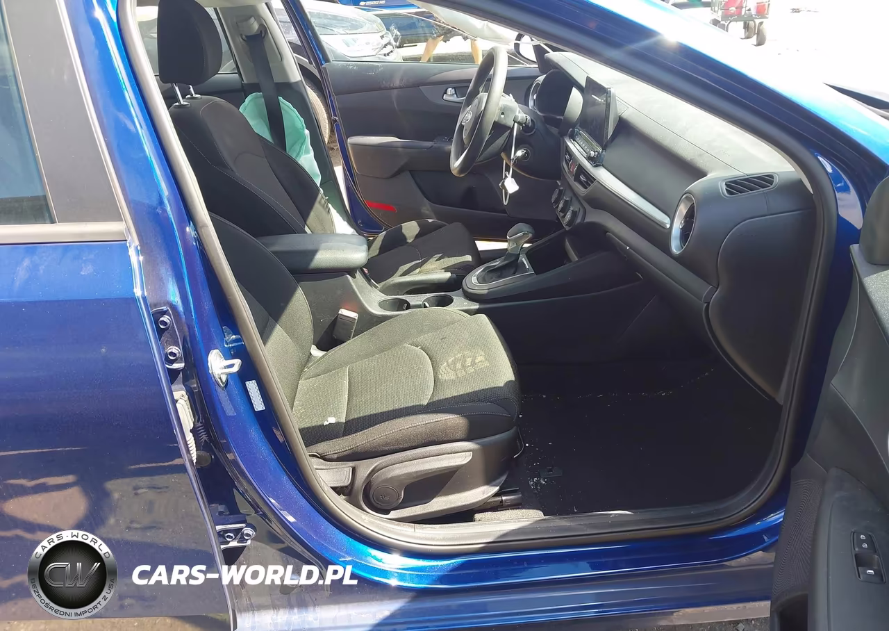 2021 Kia Forte Lxs VIN:3KPF24AD8ME289963 - 5