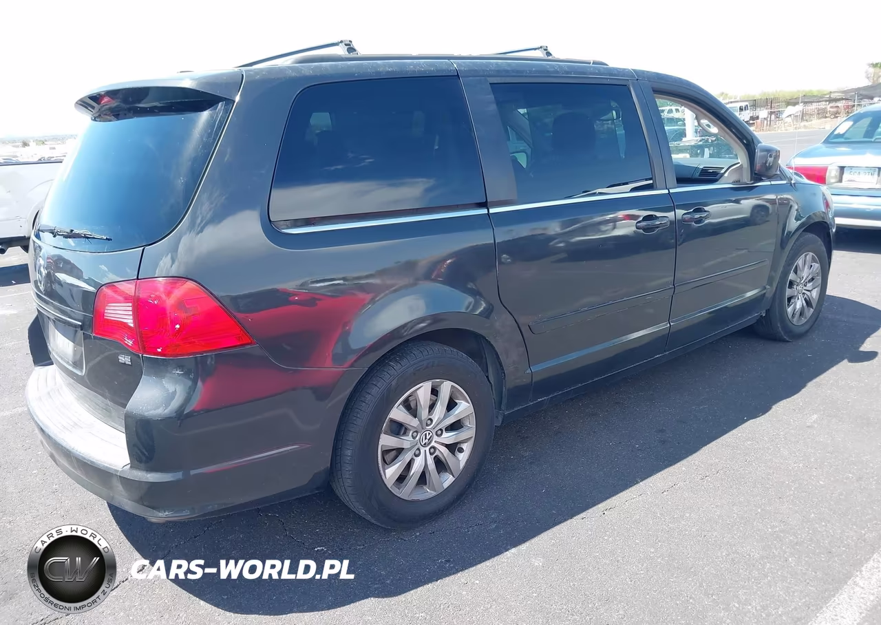 2012 Volkswagen Routan Se VIN:2C4RVABG7CR393885 - 4