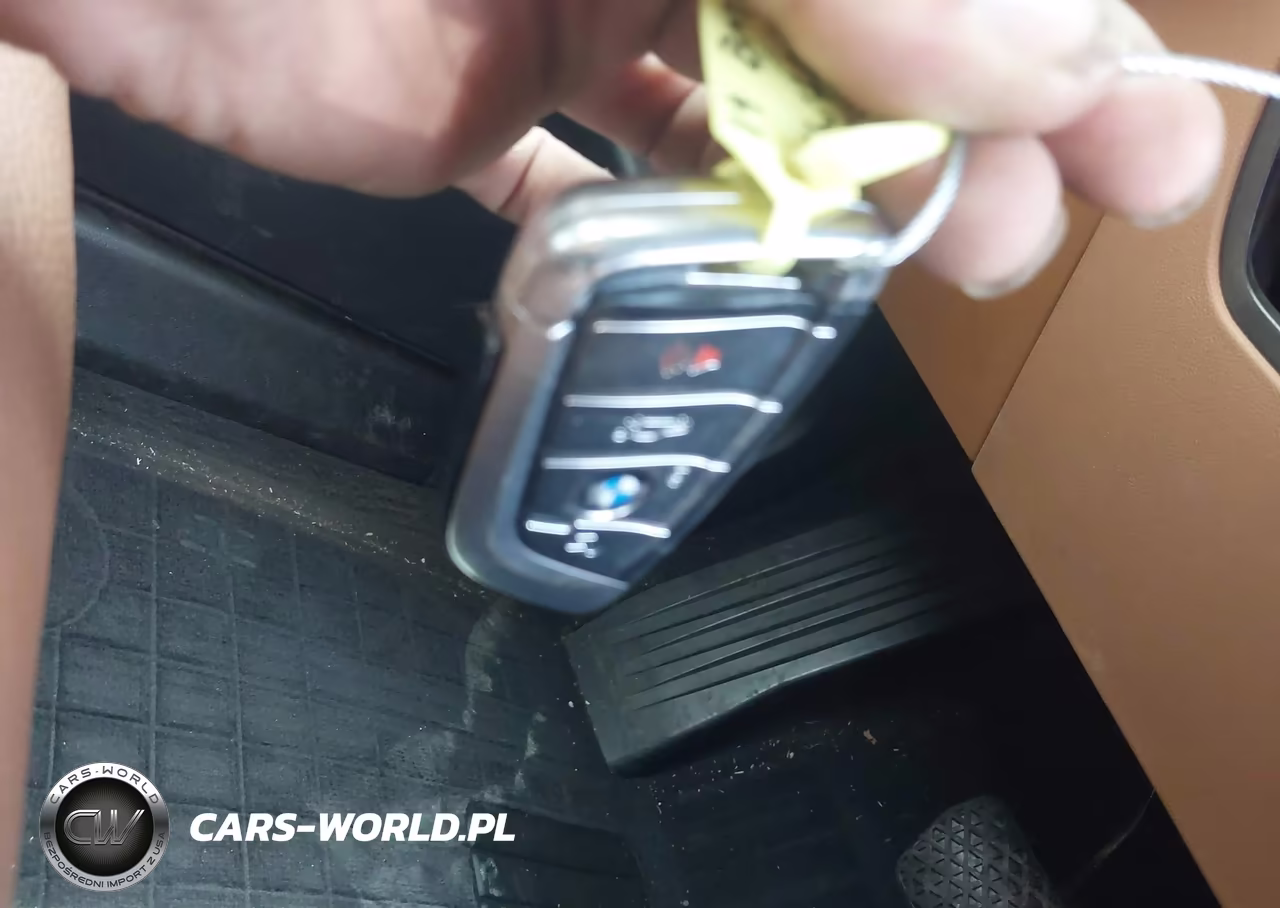2019 BMW 540I VIN:WBAJE5C59KWW10485 - 11