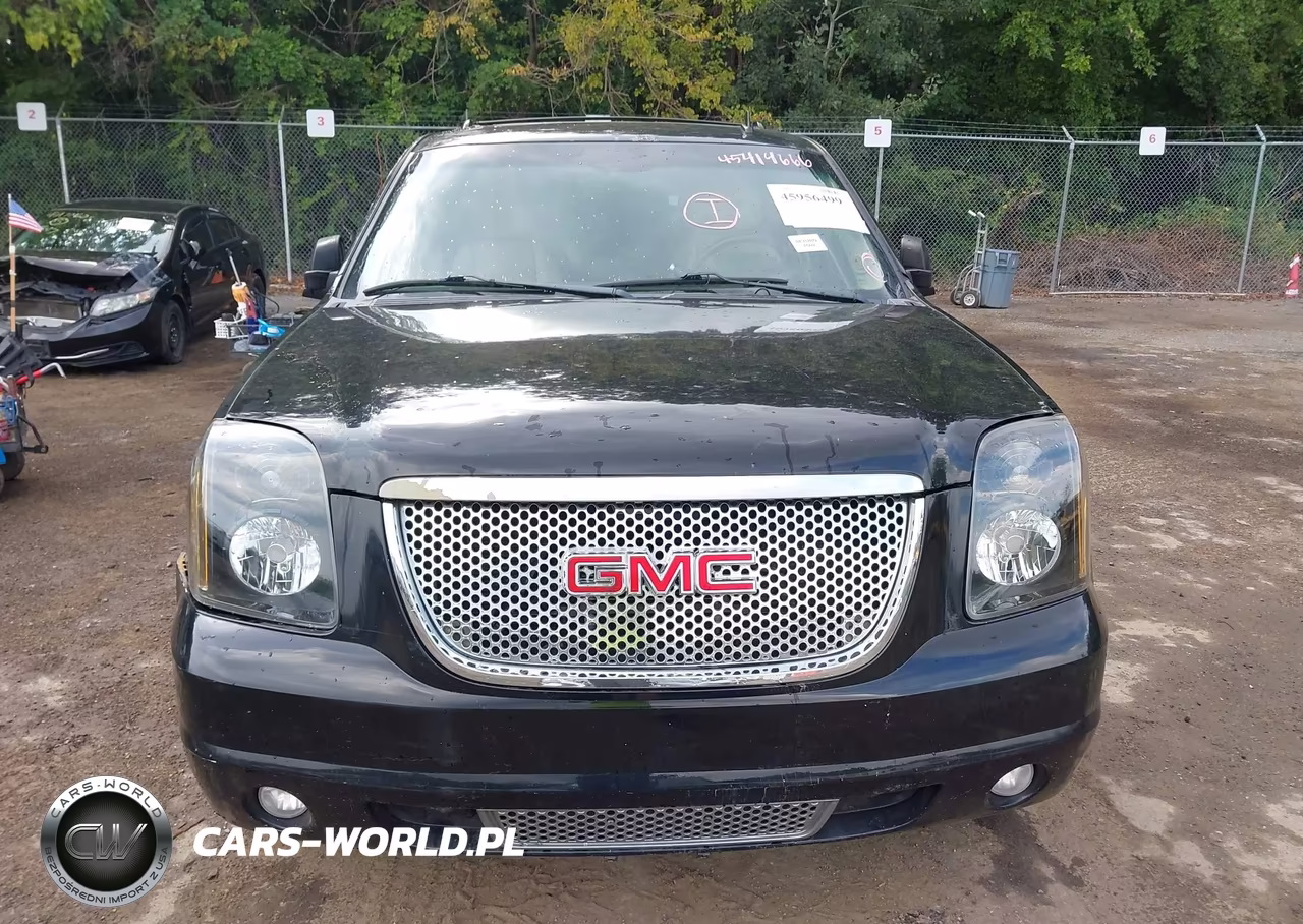 2011 GMC Yukon Denali VIN:1GKS2EEF3BR331140 - 11