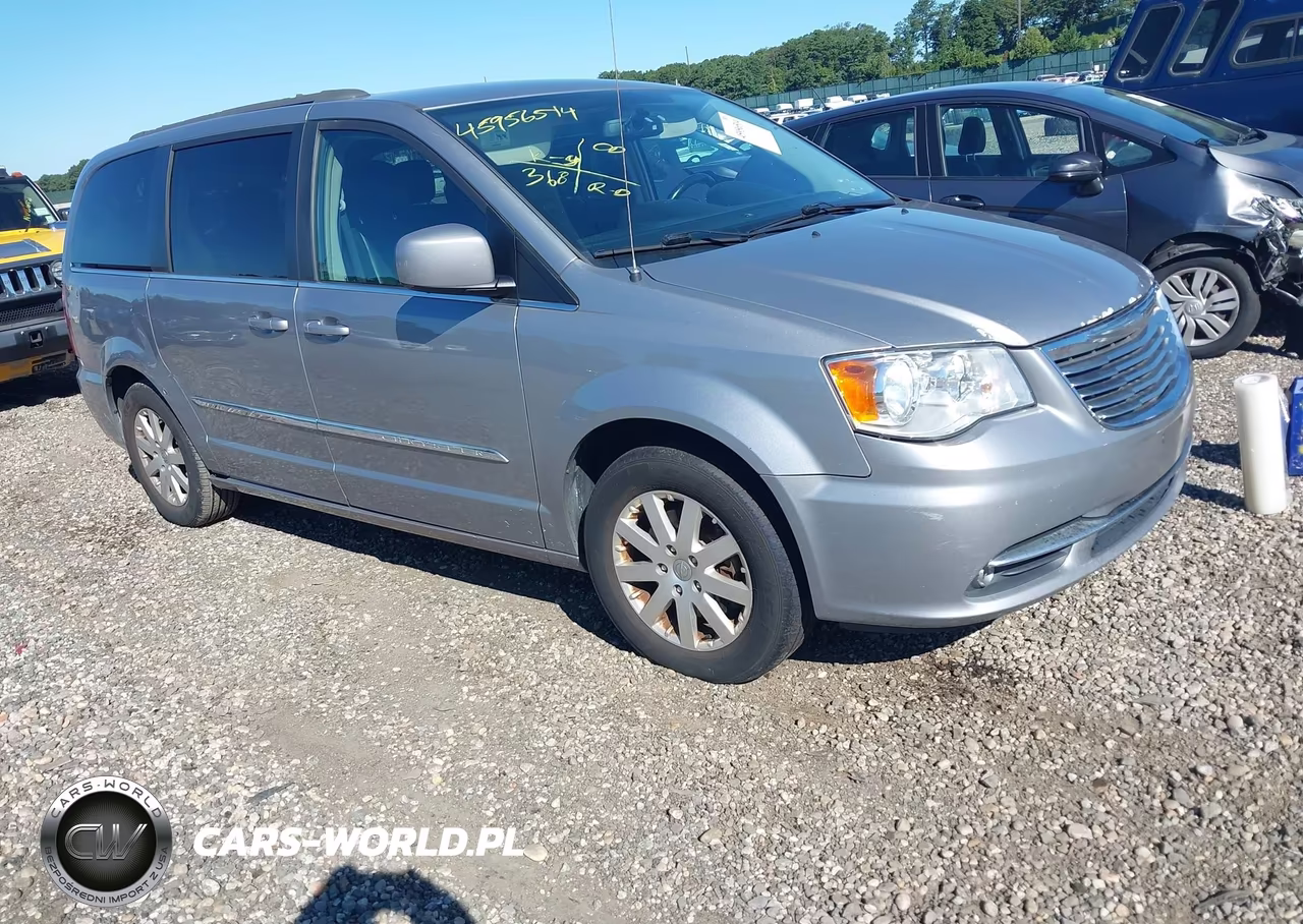 2016 Chrysler Town & Country Touring – zdjęcie 1 z 17
