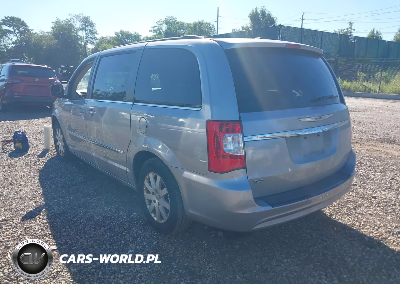 2016 Chrysler Town & Country Touring VIN:2C4RC1BG2GR188177 - 3