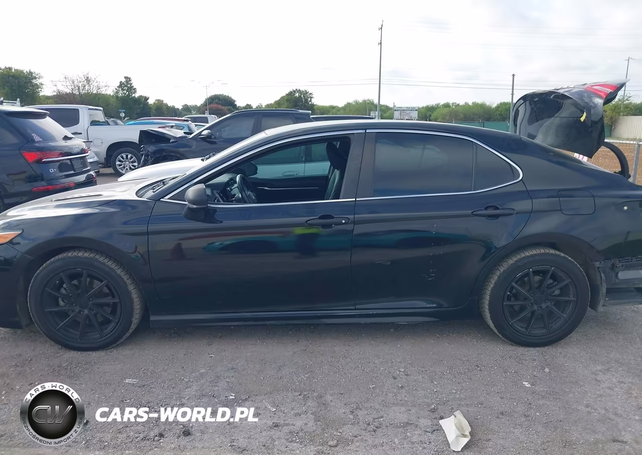 2018 Toyota Camry Se VIN:4T1B11HK0JU143229 - 15