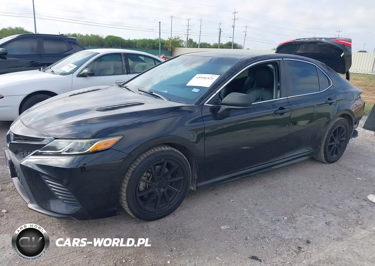 2018 Toyota Camry Se VIN:4T1B11HK0JU143229 - 2